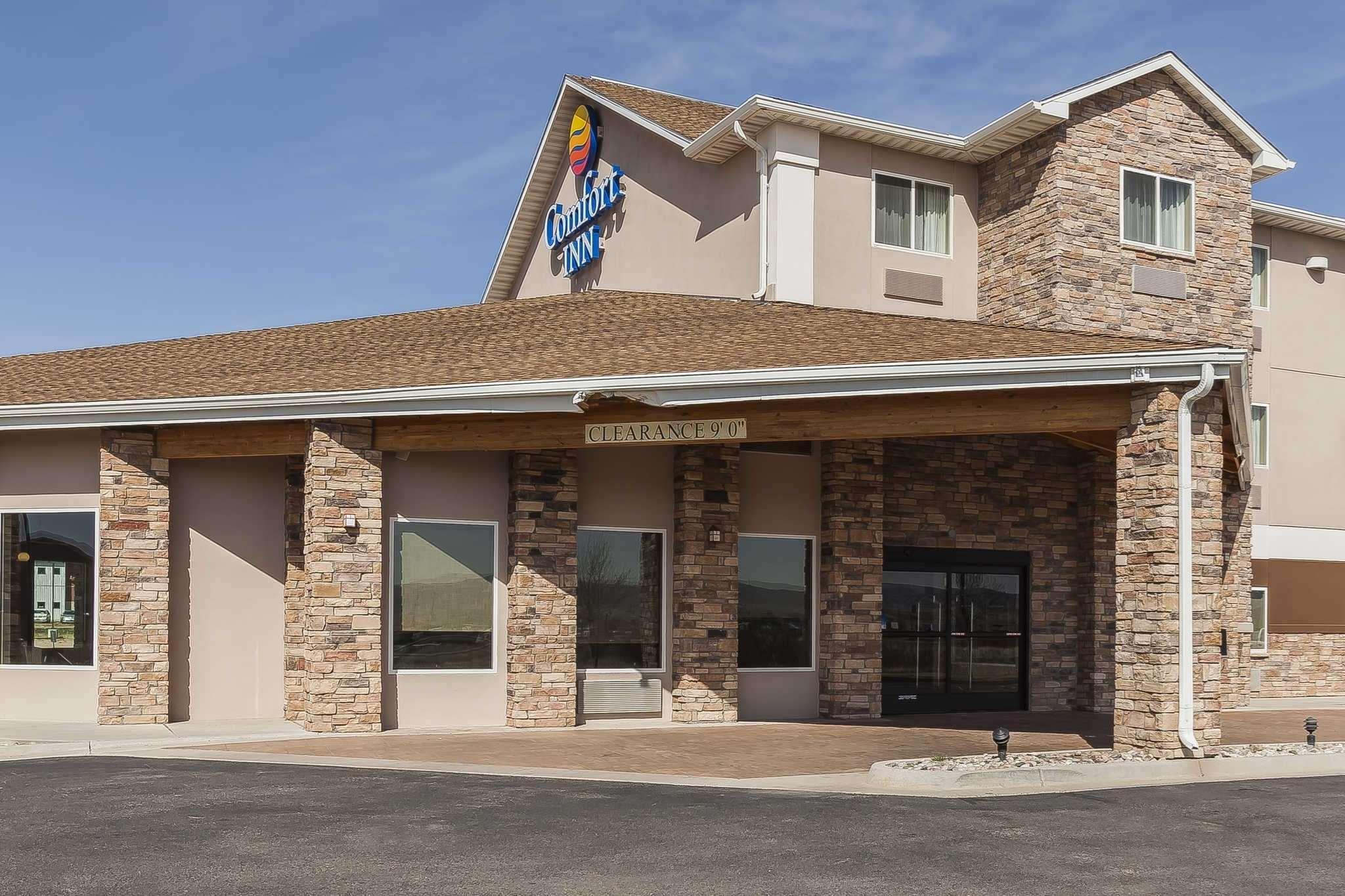 Comfort Inn & Suites Near University Of Wyoming Laramie Exterior photo